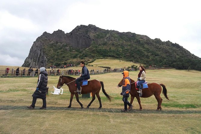 UNESCO Jeju Full Day Tour Package By Taxi - Seongsan Ilchulbong: Jeju’s famous tuff cone