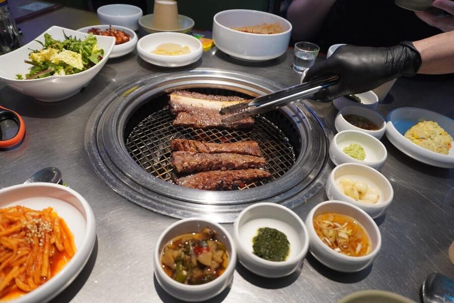 Unique Native Experience : Han River Picnic, Board game, BBQ - A social way to meet Seoul