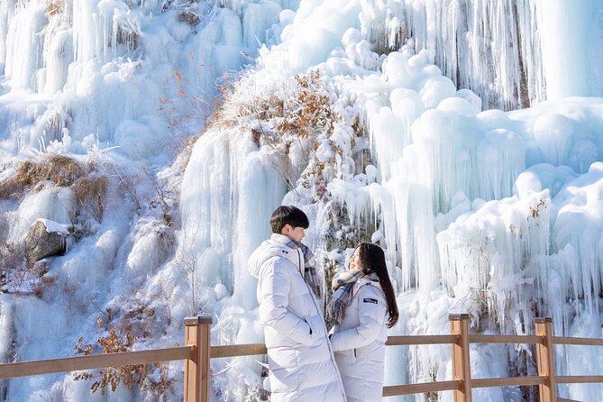 Vivaldi Park Winter Ski with Eobi Ice Valley Day Tour from Seoul - Vivaldi Park Ski World: six hours for snow sports