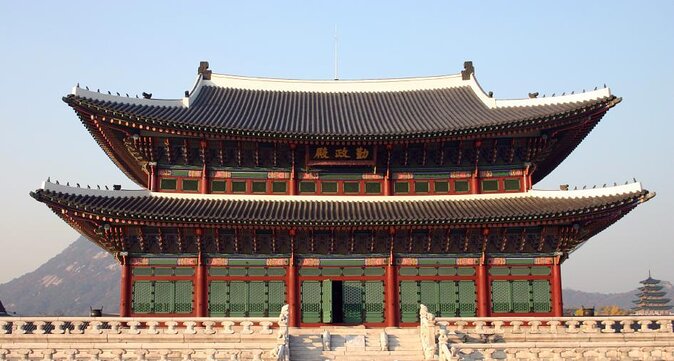 Walking Tour with Gyeongbokgung Palace, Bukchon, Insadong - Key points at a glance