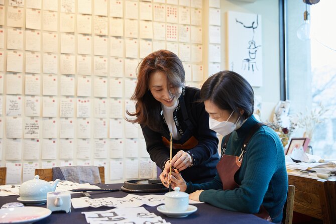 Write a Meaningful Korean Calligraphy Scroll in Insadong - The first practice: brush, ink, and Hangul