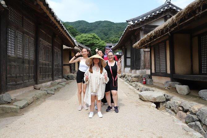 Yongin Dae Jang Geum Park Tour from Seoul - Leaving Seoul for MBC’s outdoor studio