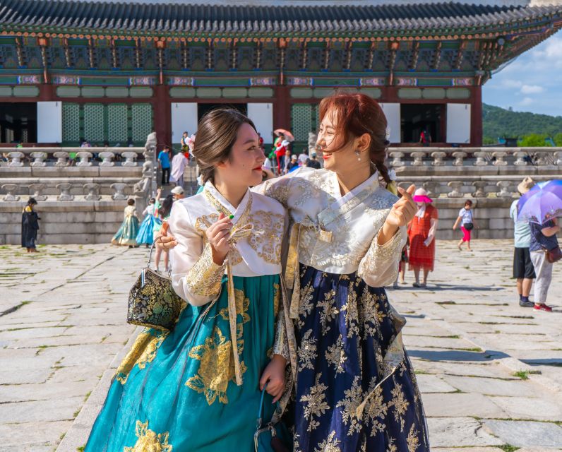 Your Personal Seoul Photographer! - Hanbok, timing, and comfort